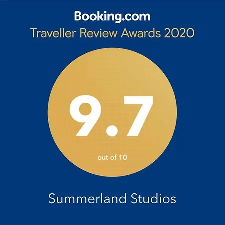 Summerland Apartment *