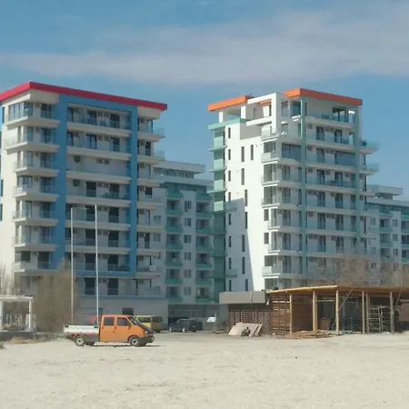 Summerland * Mamaia